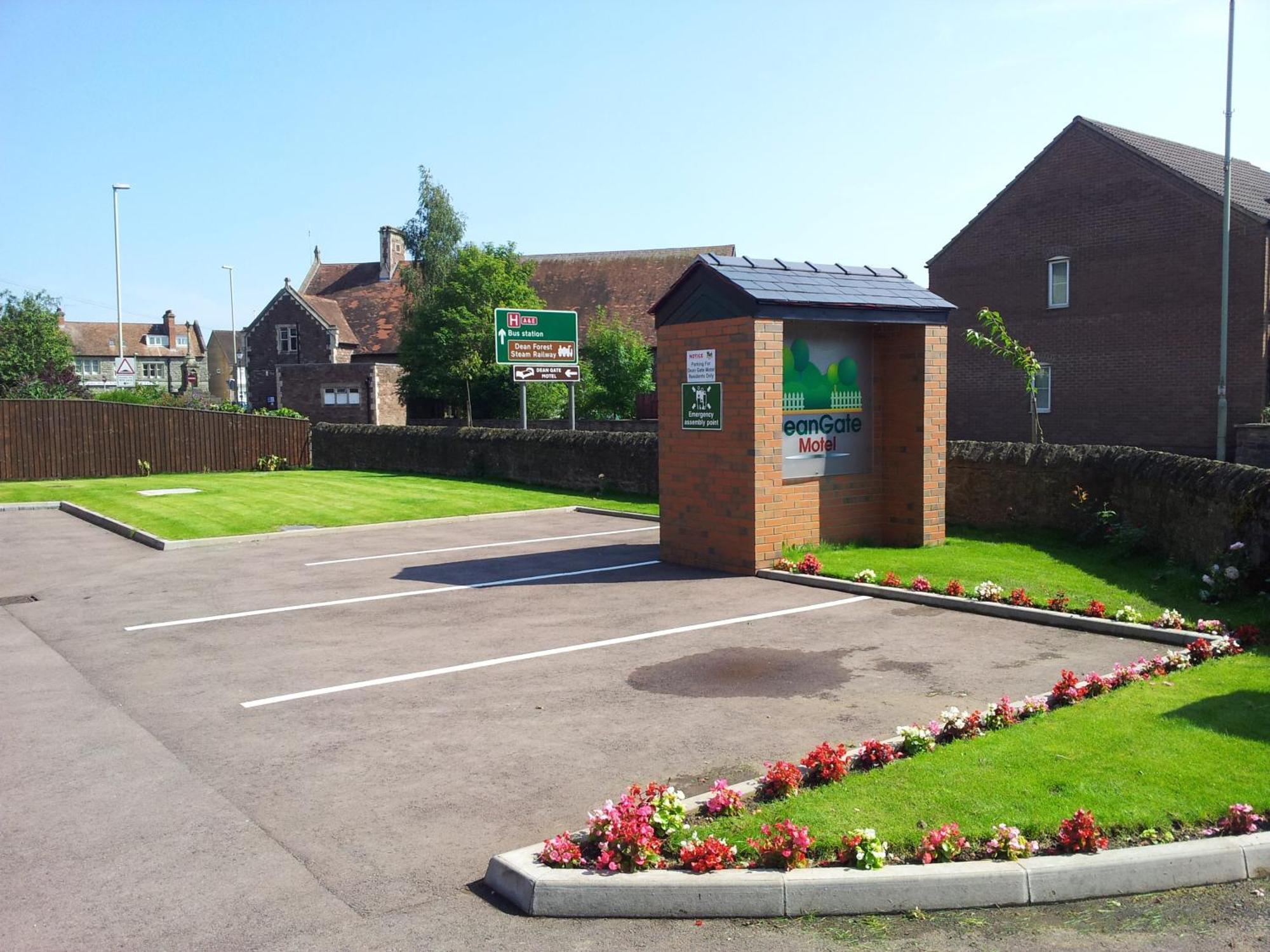 Deangate Motel Lydney Exterior photo