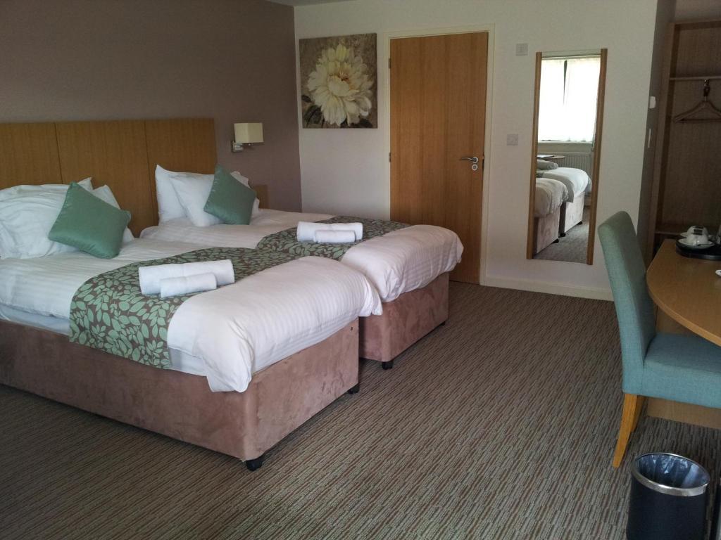 Deangate Motel Lydney Room photo