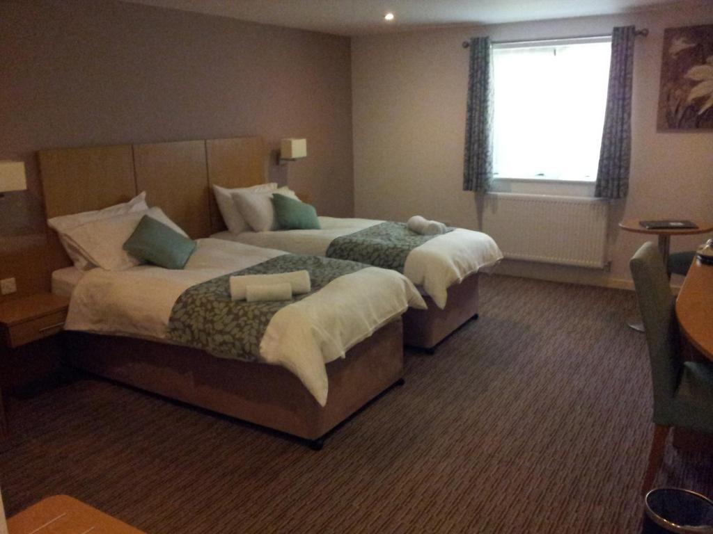 Deangate Motel Lydney Room photo