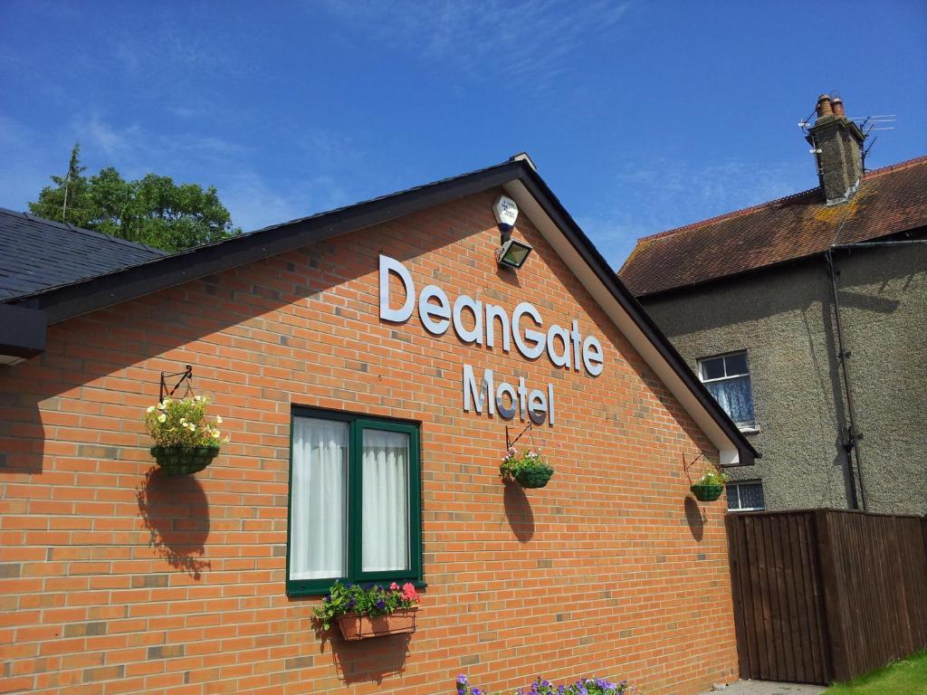 Deangate Motel Lydney Exterior photo